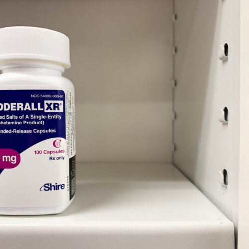 Adderall Kopen Zonder Recept: Een Diepgaande Gids voor Verantwoord Gebruik en Risicobewustzijn